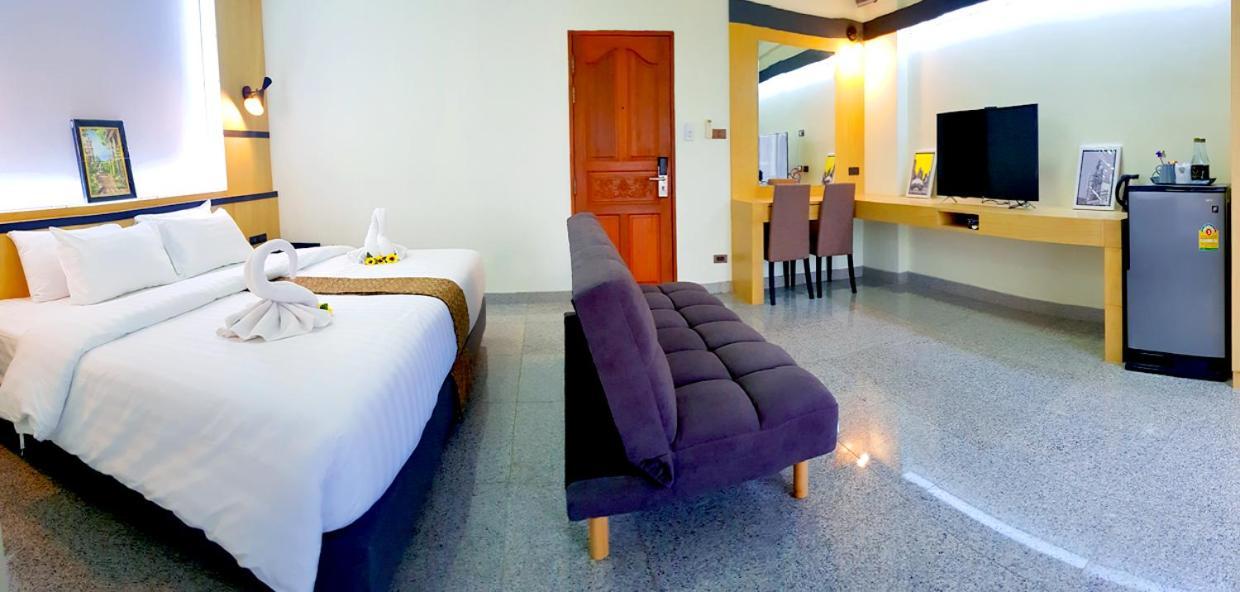 The Route Sriracha Hotel And Residence Ban Laem Chabang Exterior photo